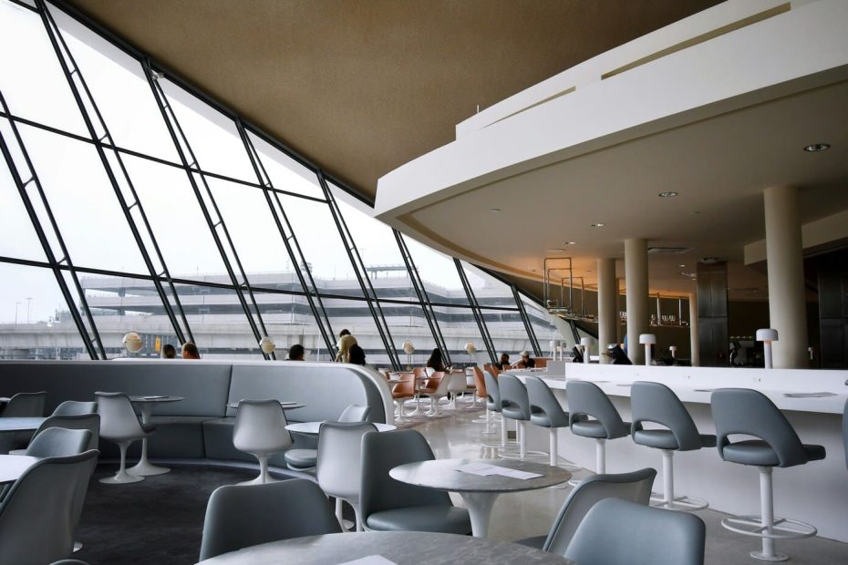 Are Airport Lounges Worth It? Are Airport Lounges Worth It